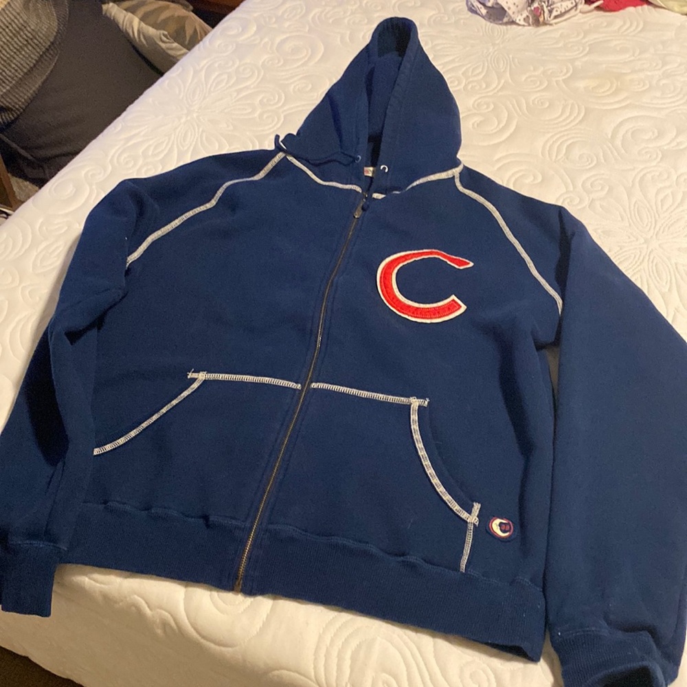Cubs zip up hooded sweatshirt